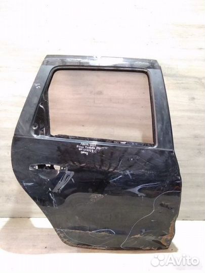 Дверь Nissan Terrano D10