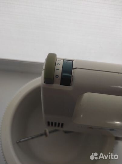 Миксер philips с чашей