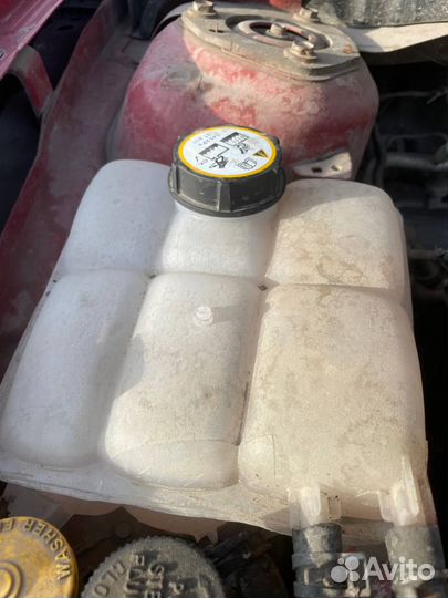 Расширительный бочок Mazda 3 BK