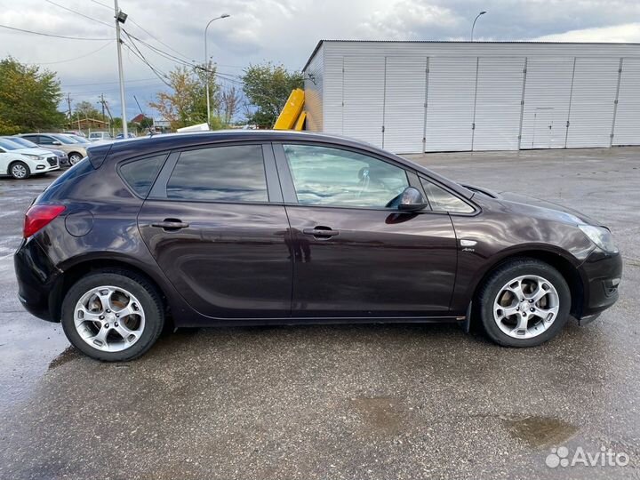 Opel Astra 1.6 МТ, 2014, 135 534 км