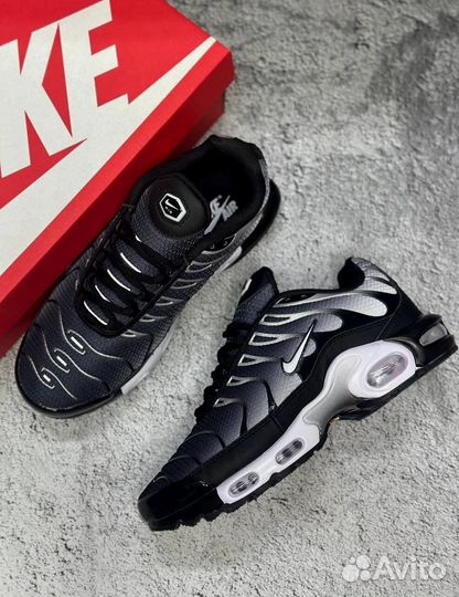 Кроссовки Nike Air Max Tn Plus
