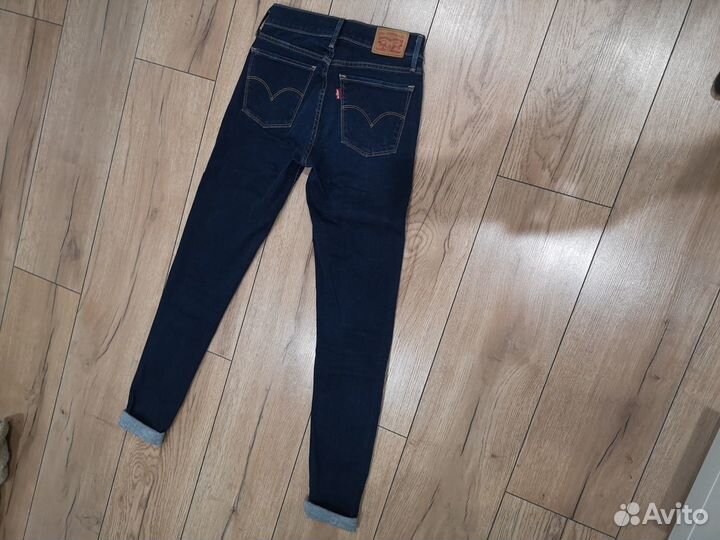 Оригинальные Levis Skinny 710 (W23-26 L32)