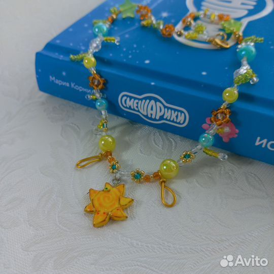 Ожерелье из бисера с подвеской