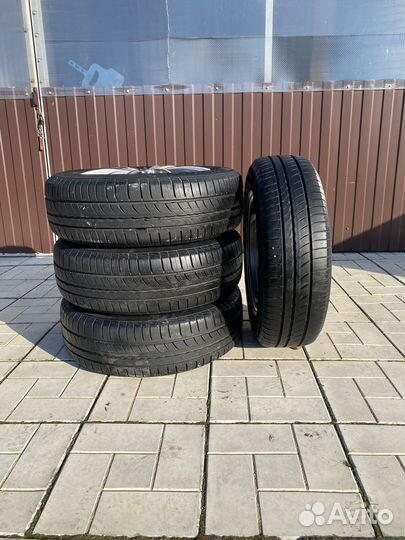 Продаю комплект колёс на литых дисках 4*100