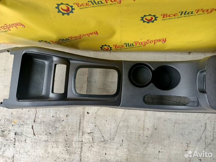 Подлокотник Hyundai Elantra седан G4ED 2008