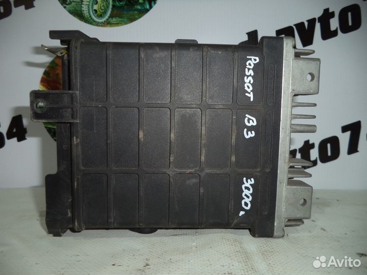 Блок управления двигателем Volkswagen Passat B3
