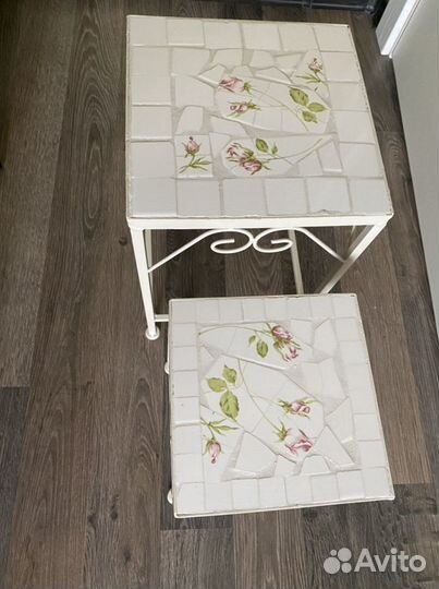 Декоративный столик, подставка под цветы