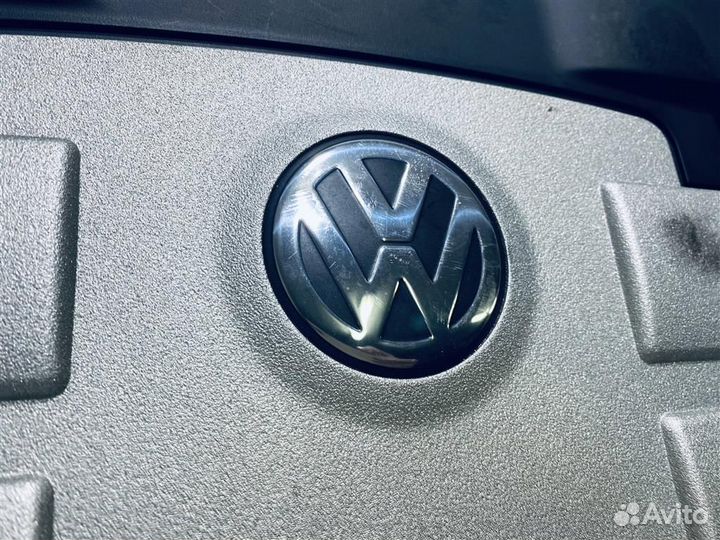 07Z103925N Крышка двигателя Volkswagen Phaeton
