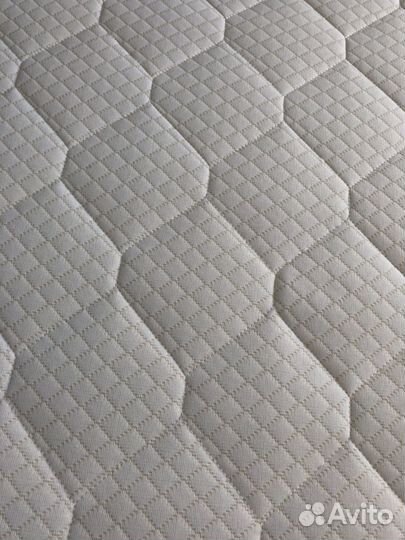 Практически новый круглый матрас ComfortBaby