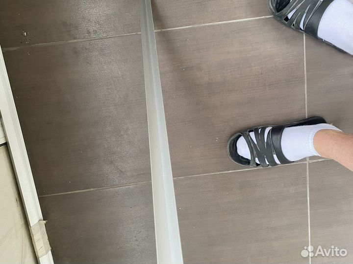 Уголок алюминивый