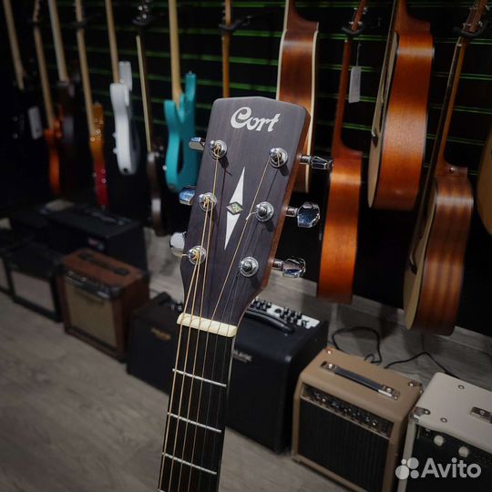 Cort MR500E Электроакустическая гитара