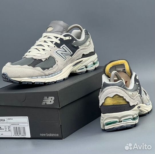 Новый цвет New Balance 2002R