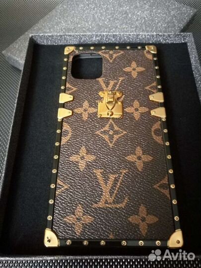 Чехол Lois Vuitton для iPhone 11