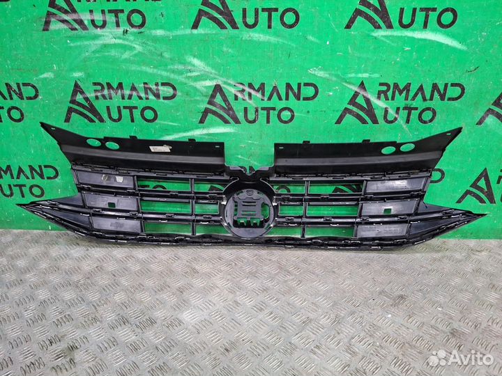 Решетка радиатора Volkswagen Tiguan 2 2020-Нв