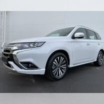 Mitsubishi Outlander 2.4 CVT, 2022, 17 км, с пробегом, цена 3 990 000 руб.