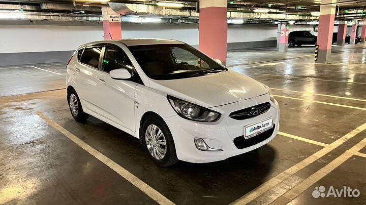 Hyundai Solaris 1.6 AT, 2011, 177 000 км