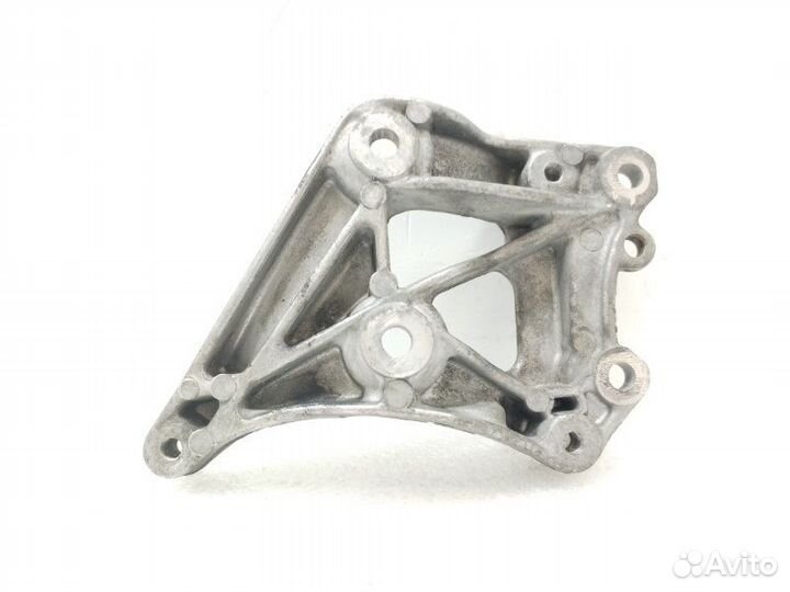 Кронштейн компрессора кондиционера Peugeot 207 1.6