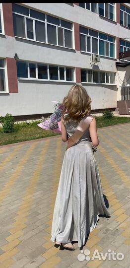 Вечернее платье