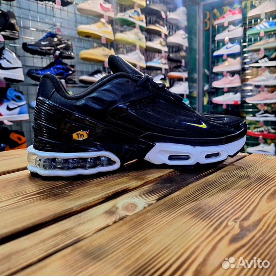 Кроссовки Nike Air Max Plus 3