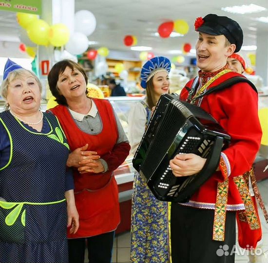 Поющий баянист