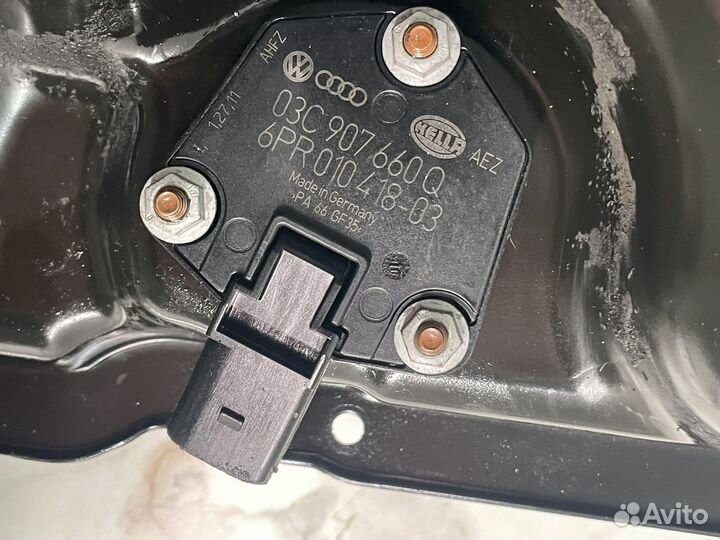 Датчик уровня масла 03C907660Q