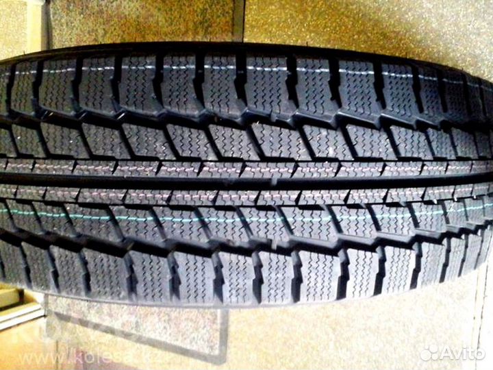 Triangle LL01 215/70 R15 109S