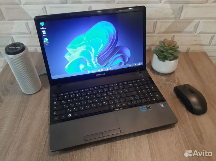 Ноутбук Samsung - Intel/nvidia620M/4Gb/HDD