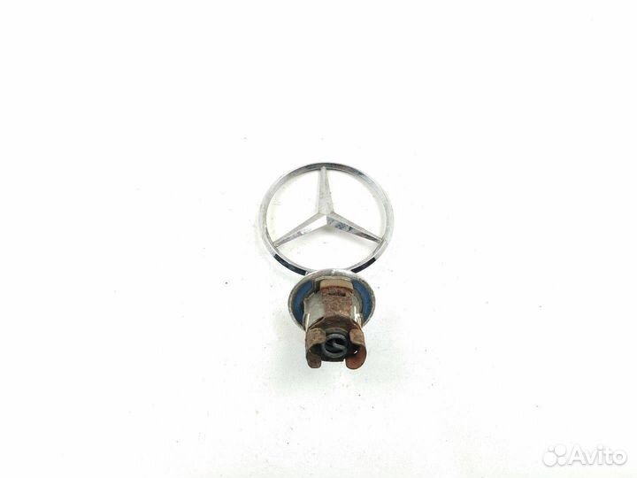 Значок капота Mercedes-Benz E-Класс W211/S211 2004