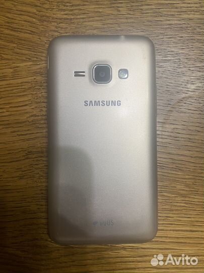 Телефон Samsung galaxy j7