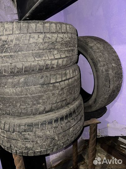 Foman Frozenero W766 235/50 R18