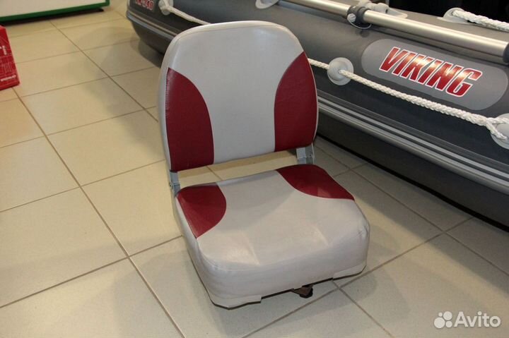 Кресло в лодку на поворотной платформе