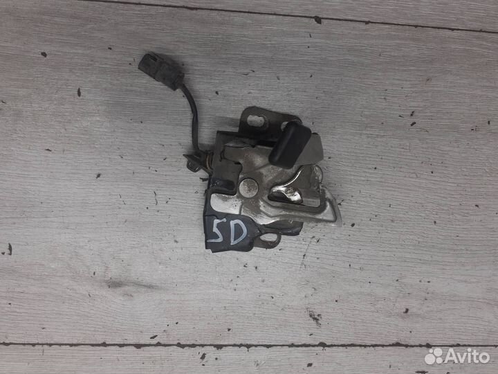 Замок капота Honda Civic 5D 8 левый руль