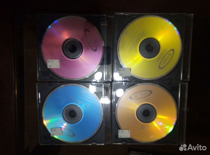 Диски чистые CD-RW, CD-R, коробки для DVD и CD