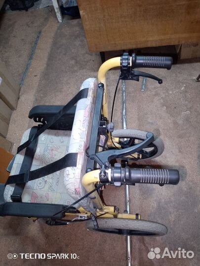 Инвалидная коляска