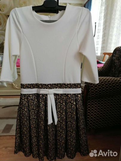 Платье для девочки новое