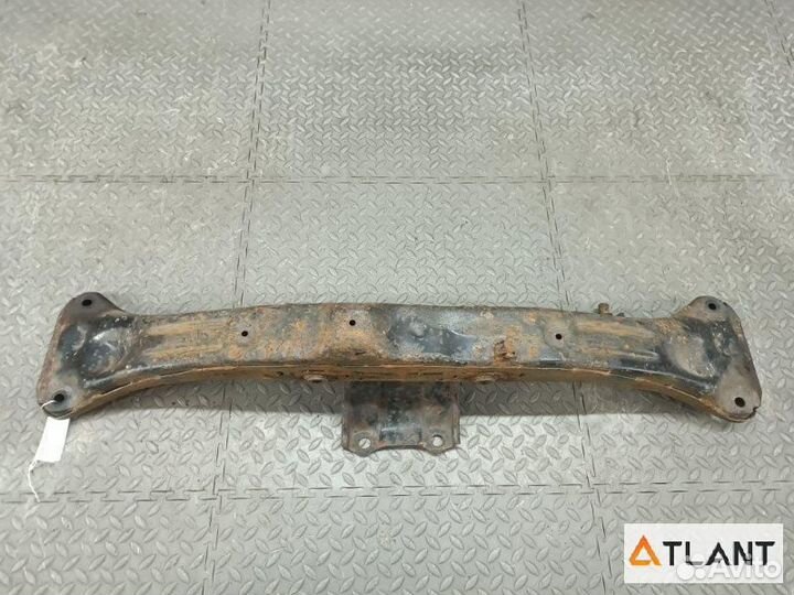 Балка подвески задний toyota corolla