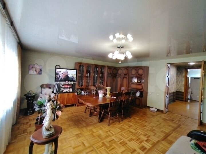 3-к. квартира, 108 м², 2/6 эт.
