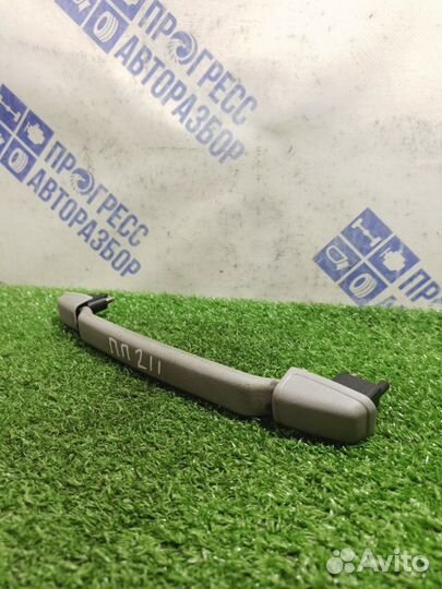 Ручка потолка передняя правая Toyota Avensis