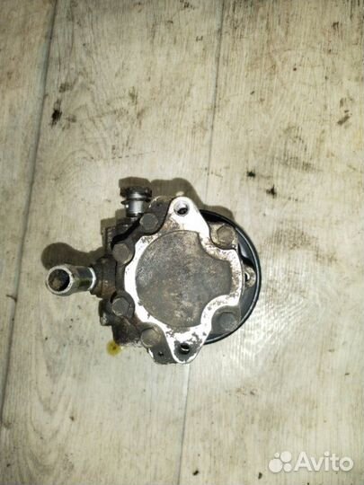 Насос гидроусилителя руля Skoda Octavia A4 Tour