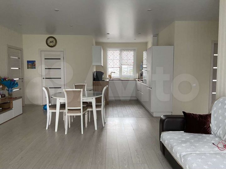 Дом 107 м² на участке 5 сот.