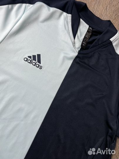 Футбольная Adidas