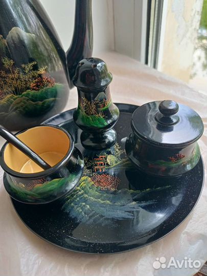 Остатки от китайского деревянного сервиза