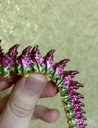 Подарок на новый год дракон трехцветный