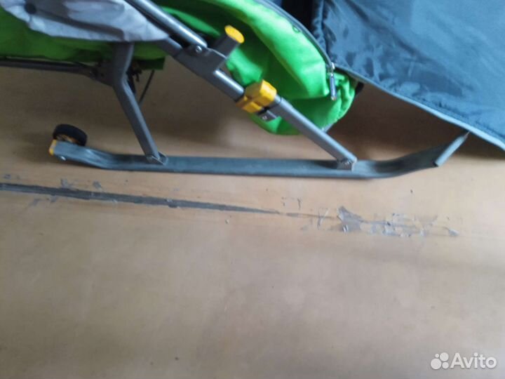 Детские санки с колесами