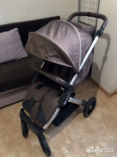 Коляска прогулочная