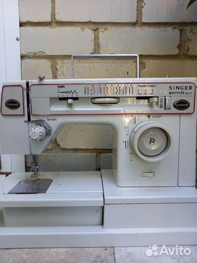 Швейная машина Singer