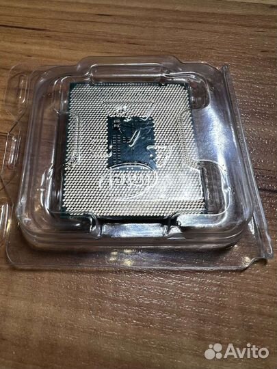 Процессор Intel xeon e5-2620v3 (схож с Ryzen 1600)
