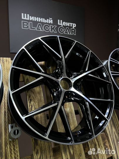 Replay 8x18/5x114,3 ET34 D67,1 KI347 BKF