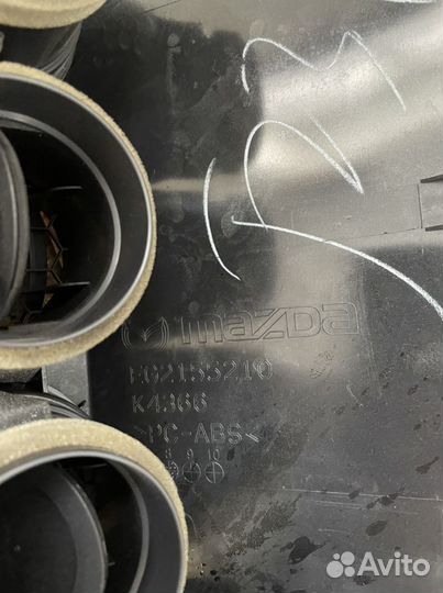 Накладка центральная в торпедо Mazda CX-7