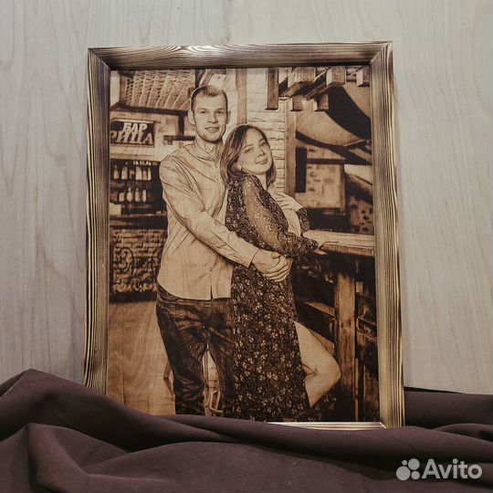 Фото на дереве подарок